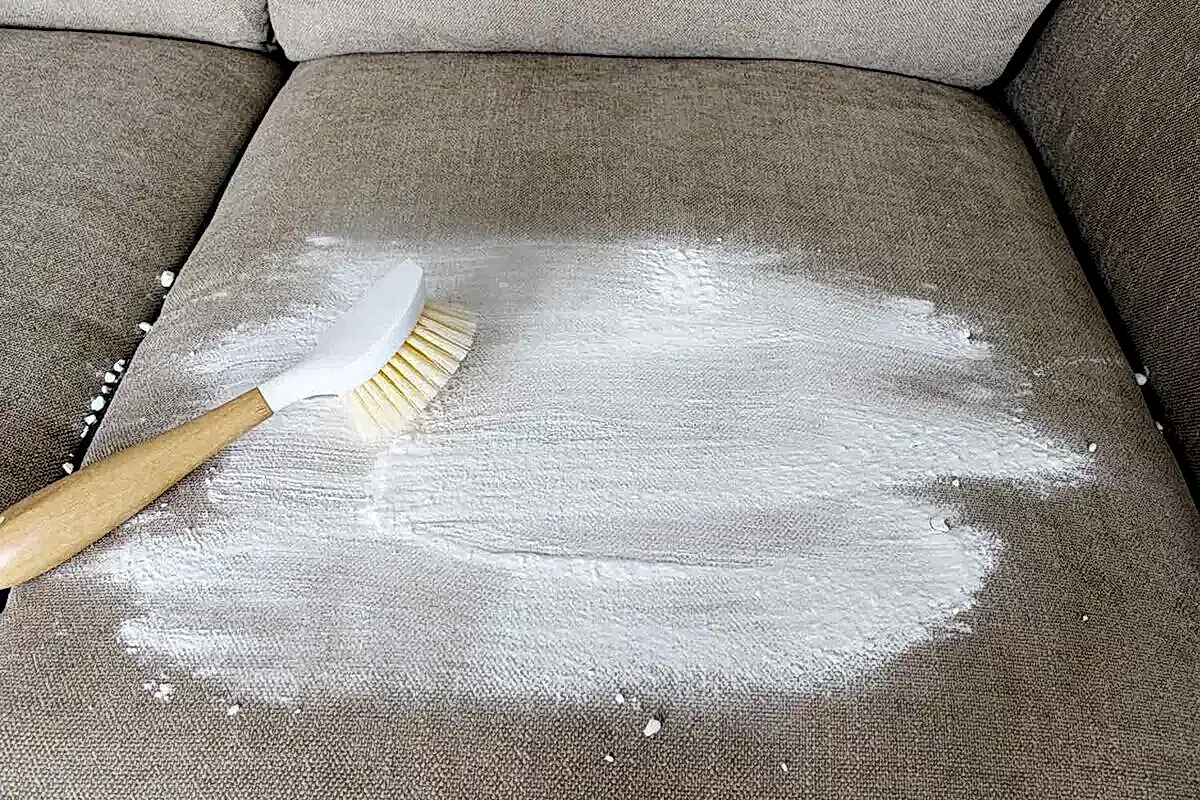 Nubuk Kumaş Koltuk Nasıl Temizlenir?