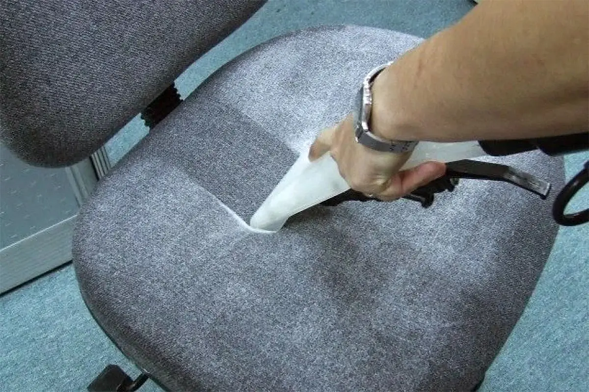 Ahşap Sandalye Temizliğinde Doğru Uygulama