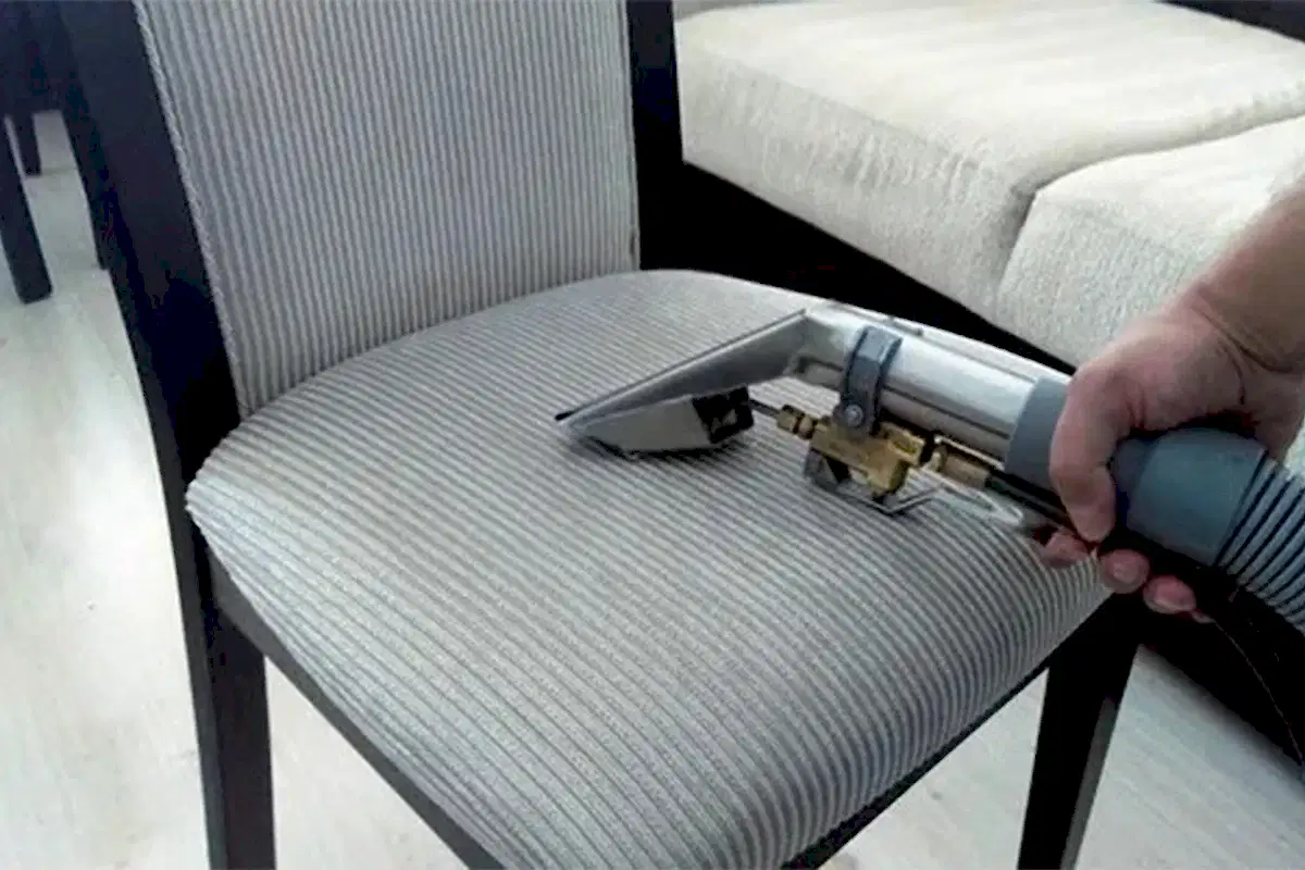 Toplu Sandalye Temizliği Hizmeti