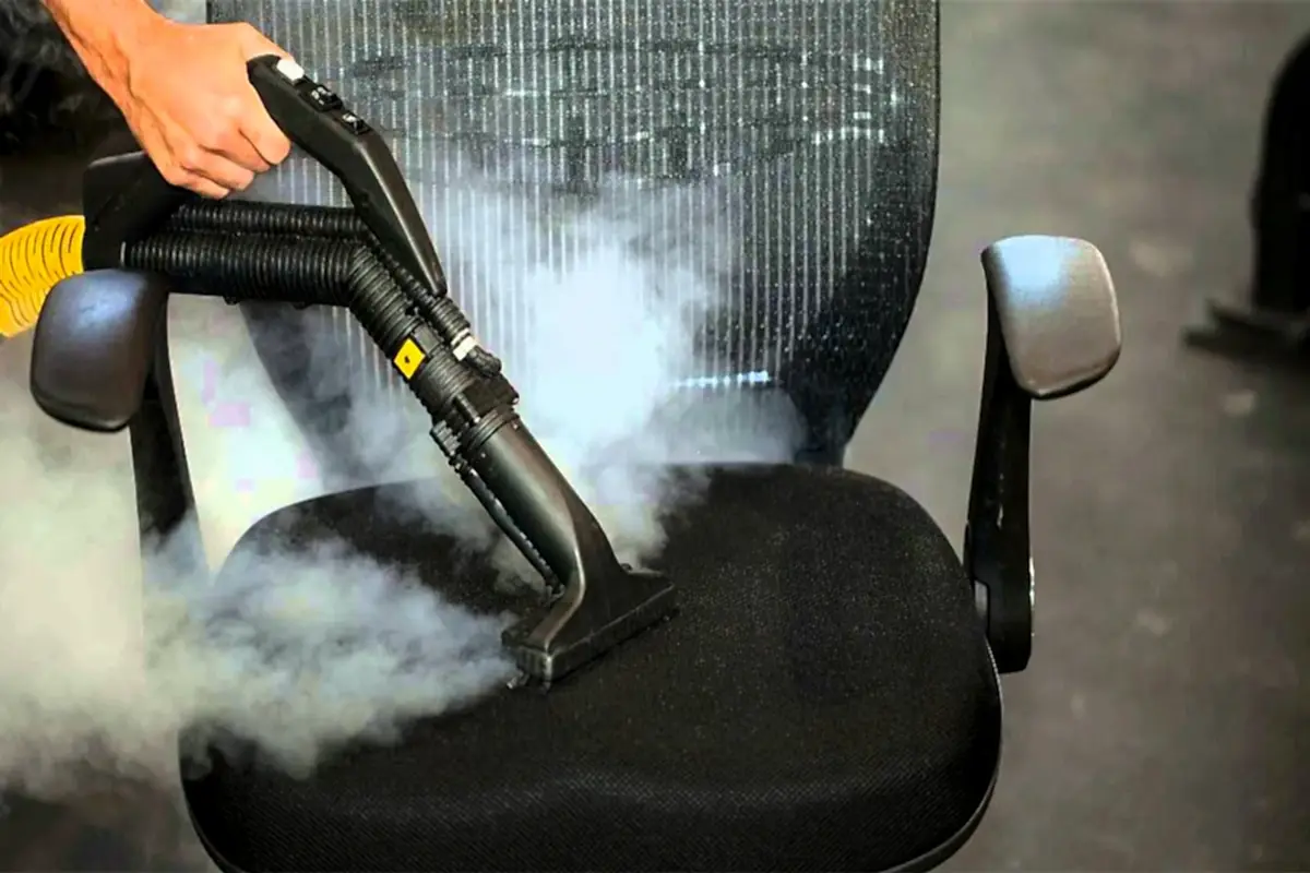 Sandalyede Sıvı Geçirmezlik Testi Öncesi Temizlik