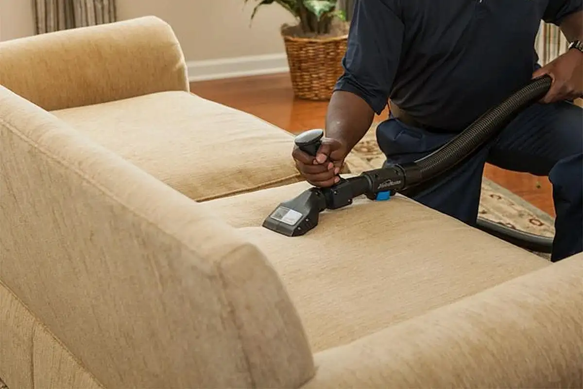 Koltuk Temizliğinde Hassas Kumaş