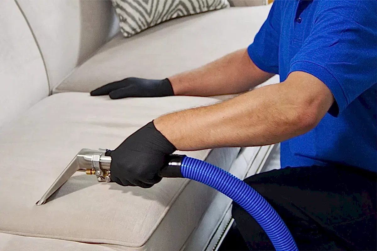 Koltuk Yıkamada Güvenli Kimyasal Kullanımı